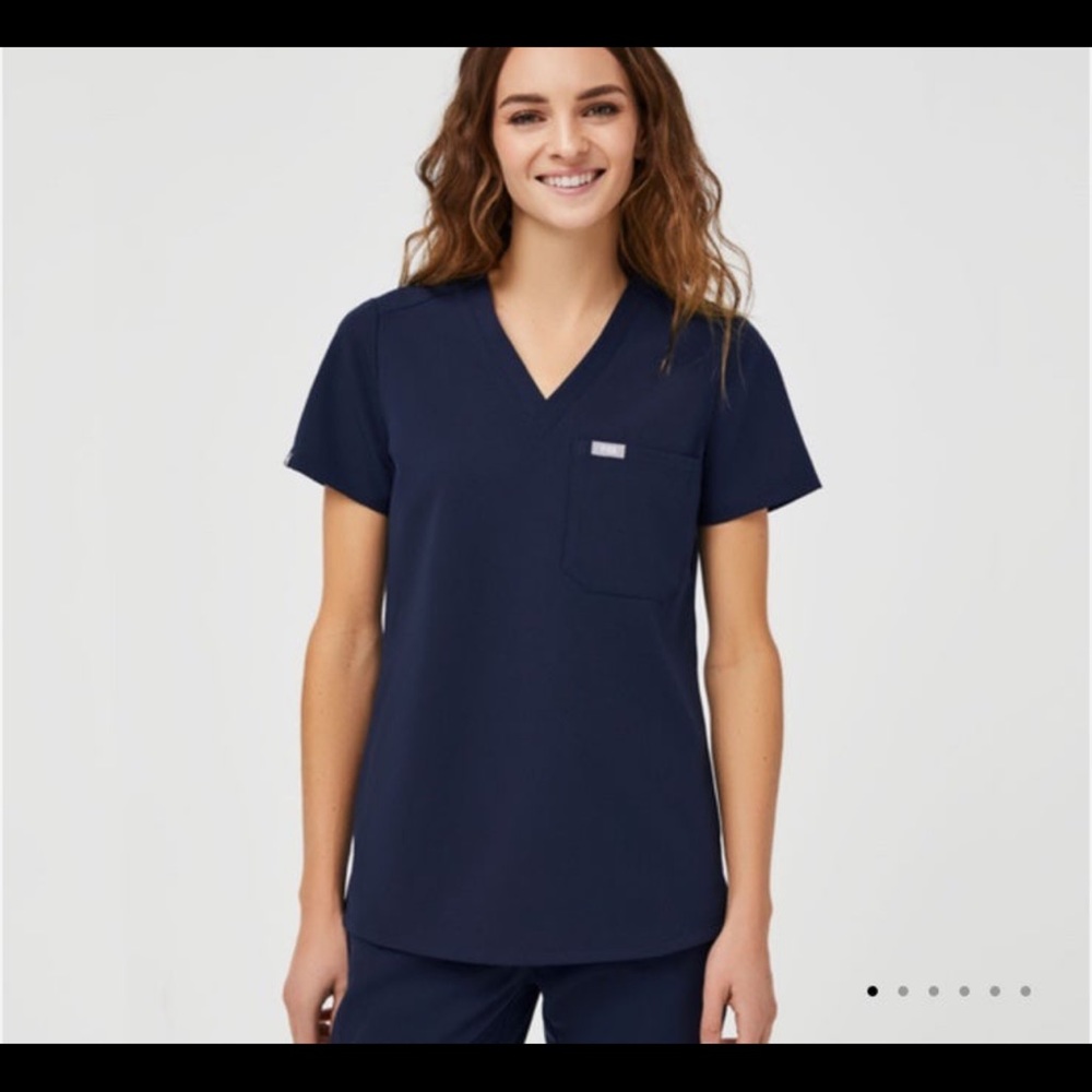 Figs Technical Collection Scrub Top in Navy